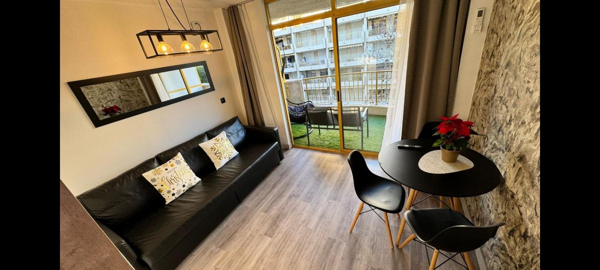A Estrenar Preciosos Apartamentos Aparthotel Inter2, New Apartments Ln Aparthotel 12 Months Open! Self Check In! Reserva Garaje! سالو المظهر الخارجي الصورة